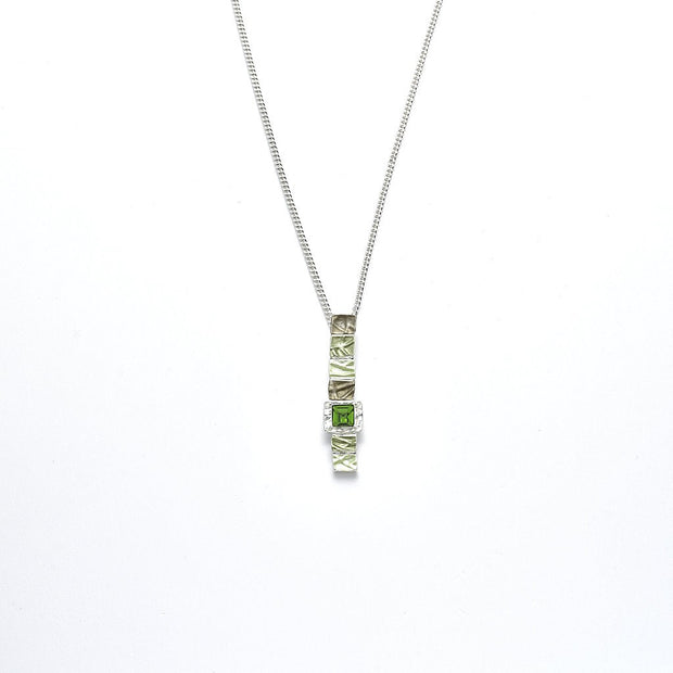 Collier versilbert  grün Kristall